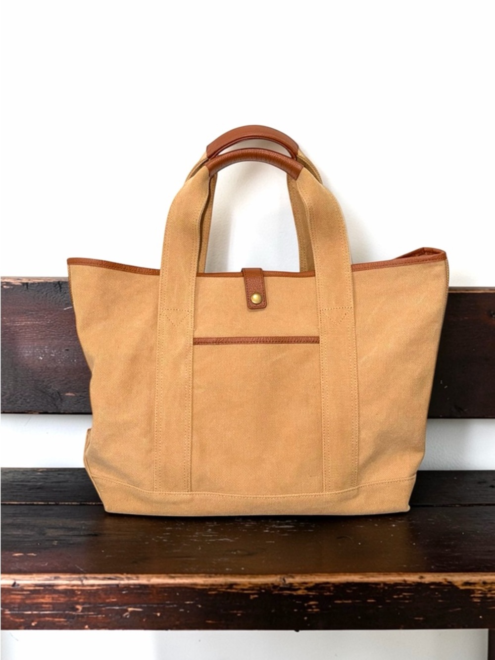 Levenger Women’s Large Tan Weekender Tote Bag with Brown Leather Trim